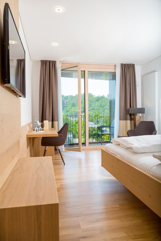 Hotel Zur Schoenen Aussicht Марктхайденфельд Экстерьер фото